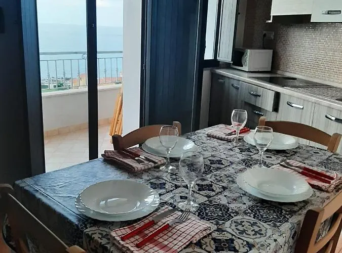 Bellavista דירה *